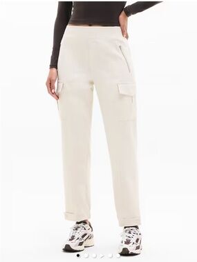 Athleta Cream Cargo Joggers with Zip Pockets